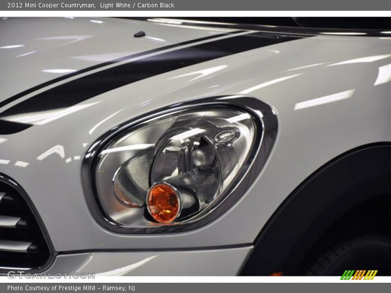 Light White / Carbon Black 2012 Mini Cooper Countryman