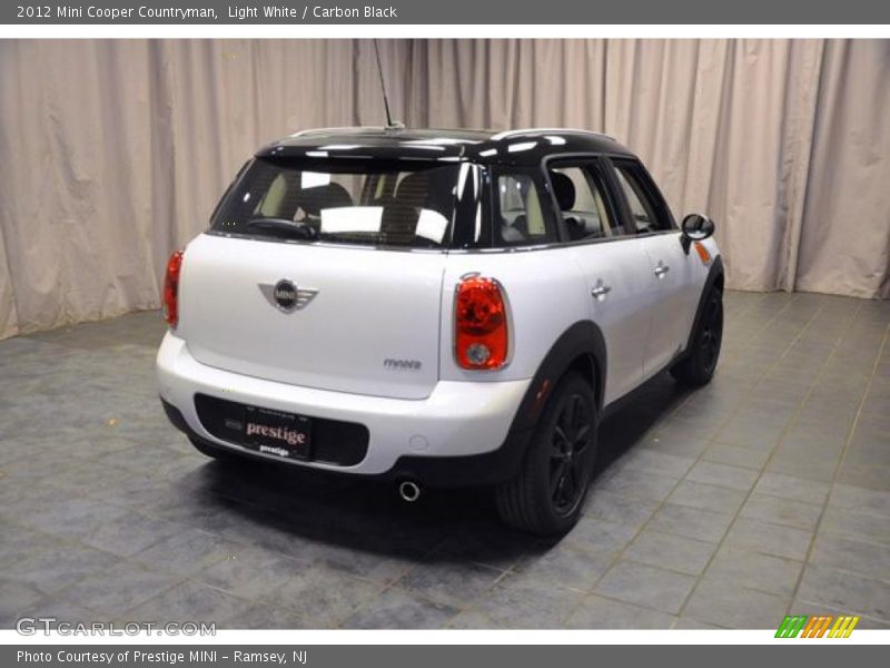 Light White / Carbon Black 2012 Mini Cooper Countryman