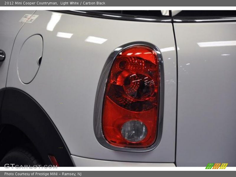 Light White / Carbon Black 2012 Mini Cooper Countryman