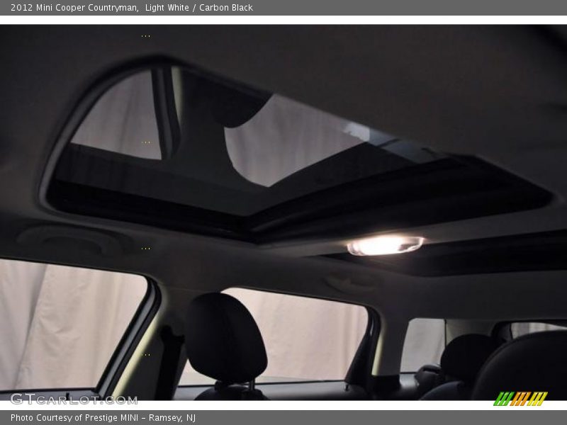 Light White / Carbon Black 2012 Mini Cooper Countryman