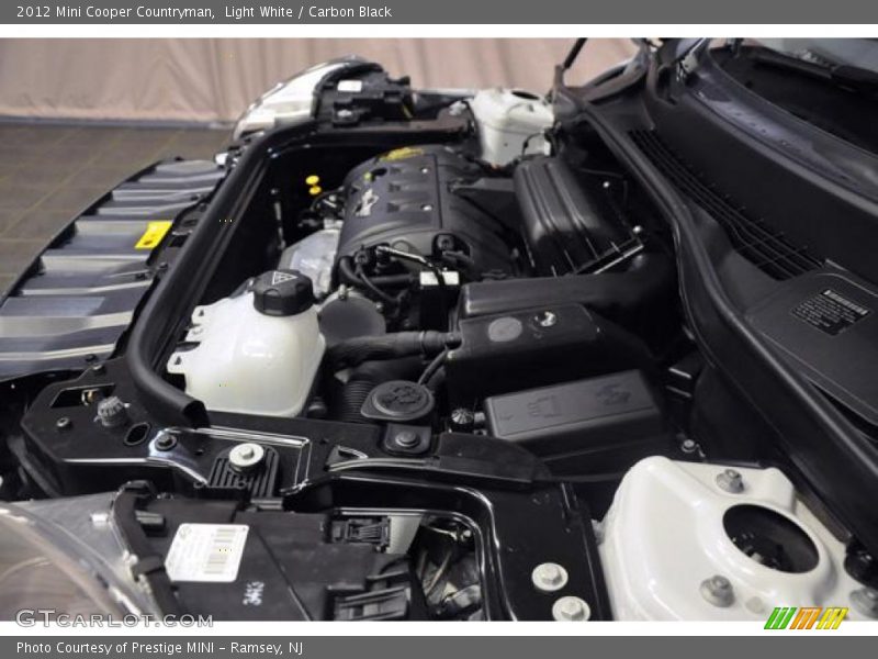 Light White / Carbon Black 2012 Mini Cooper Countryman
