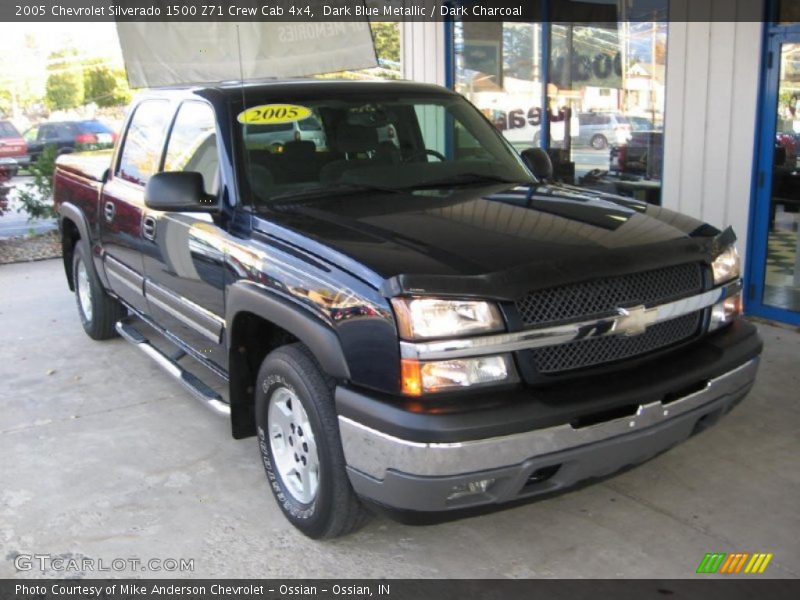 Dark Blue Metallic / Dark Charcoal 2005 Chevrolet Silverado 1500 Z71 Crew Cab 4x4