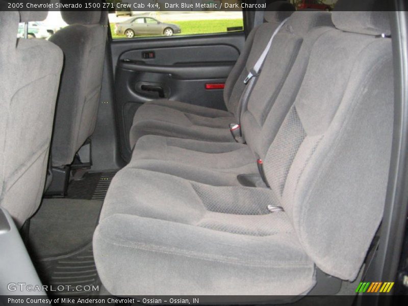 Dark Blue Metallic / Dark Charcoal 2005 Chevrolet Silverado 1500 Z71 Crew Cab 4x4