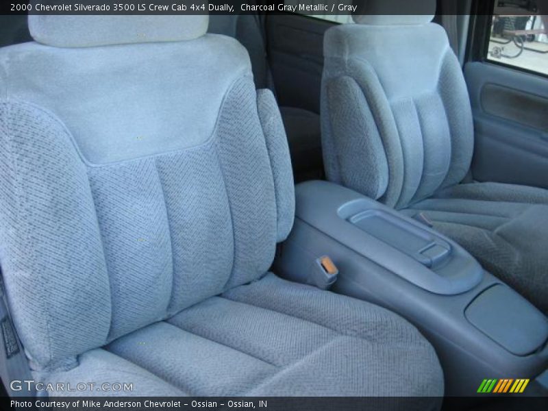 Front Seat of 2000 Silverado 3500 LS Crew Cab 4x4 Dually