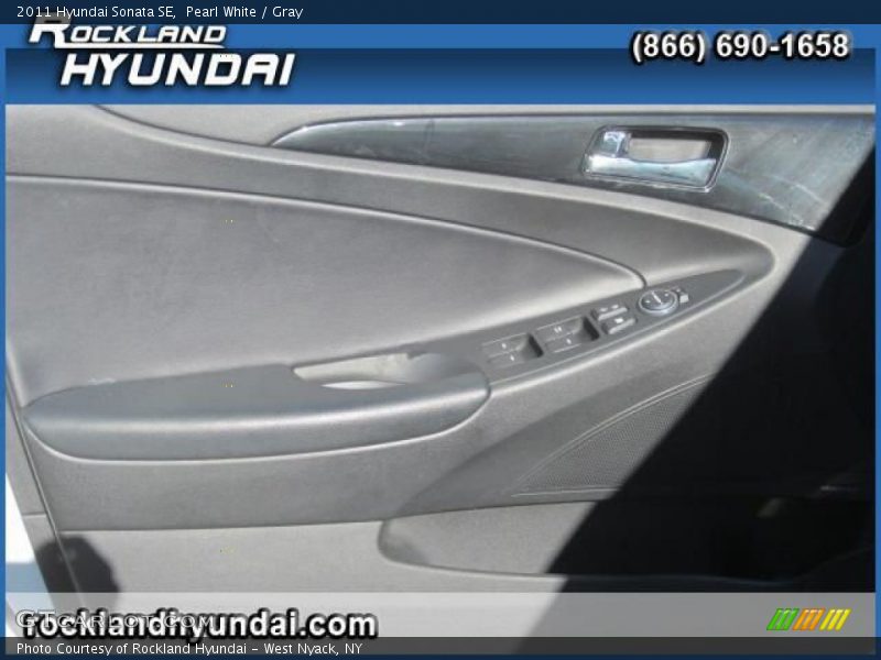 Pearl White / Gray 2011 Hyundai Sonata SE