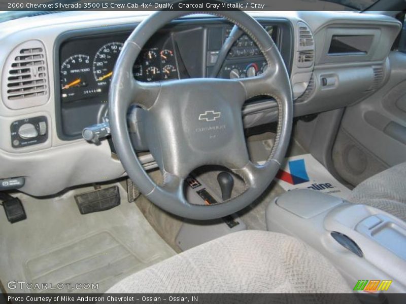 Dashboard of 2000 Silverado 3500 LS Crew Cab 4x4 Dually