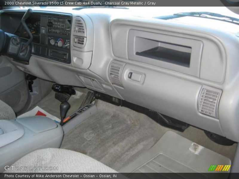 Dashboard of 2000 Silverado 3500 LS Crew Cab 4x4 Dually