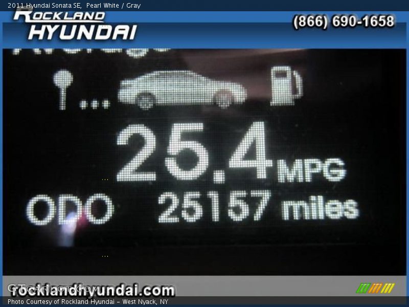 Pearl White / Gray 2011 Hyundai Sonata SE