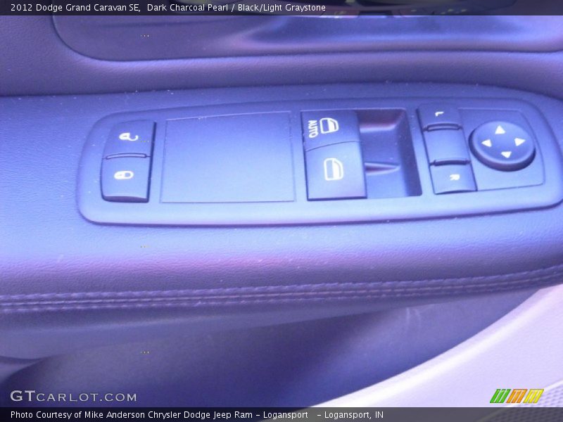 Dark Charcoal Pearl / Black/Light Graystone 2012 Dodge Grand Caravan SE