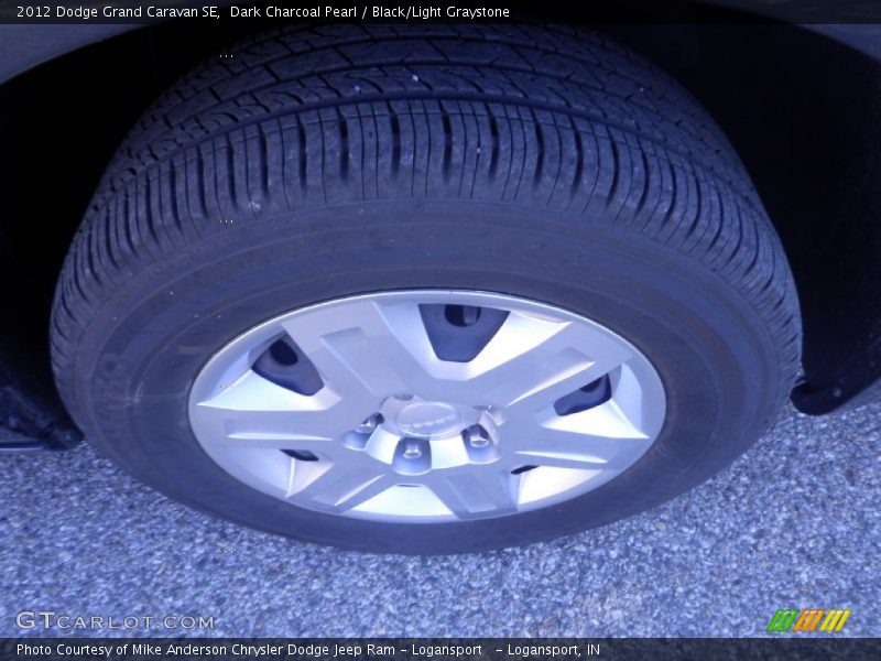 Dark Charcoal Pearl / Black/Light Graystone 2012 Dodge Grand Caravan SE