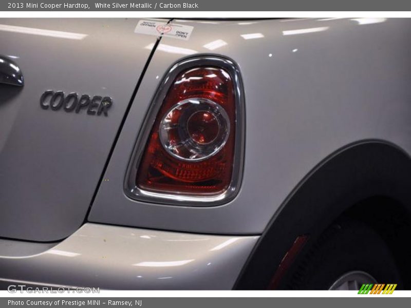 White Silver Metallic / Carbon Black 2013 Mini Cooper Hardtop