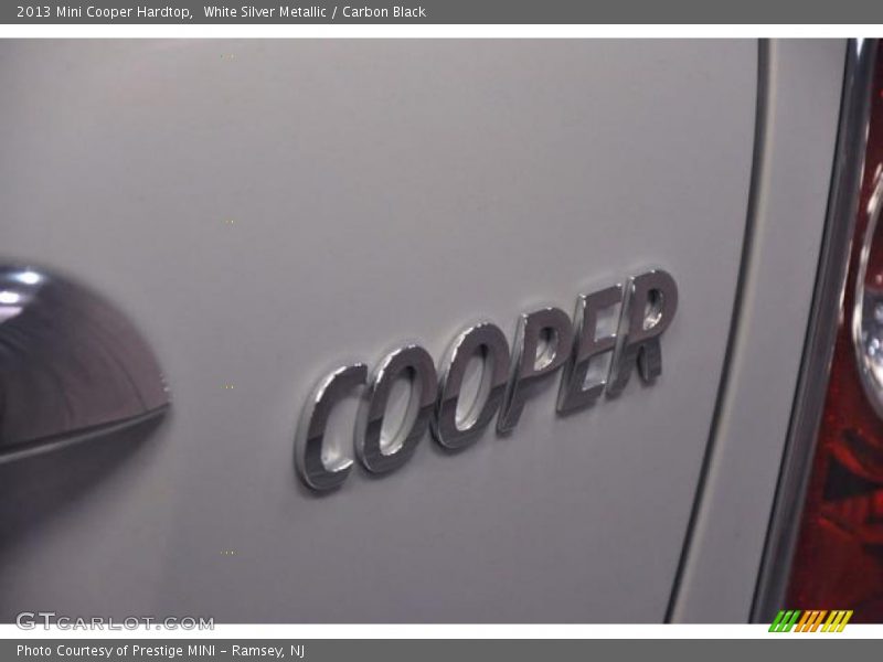 White Silver Metallic / Carbon Black 2013 Mini Cooper Hardtop