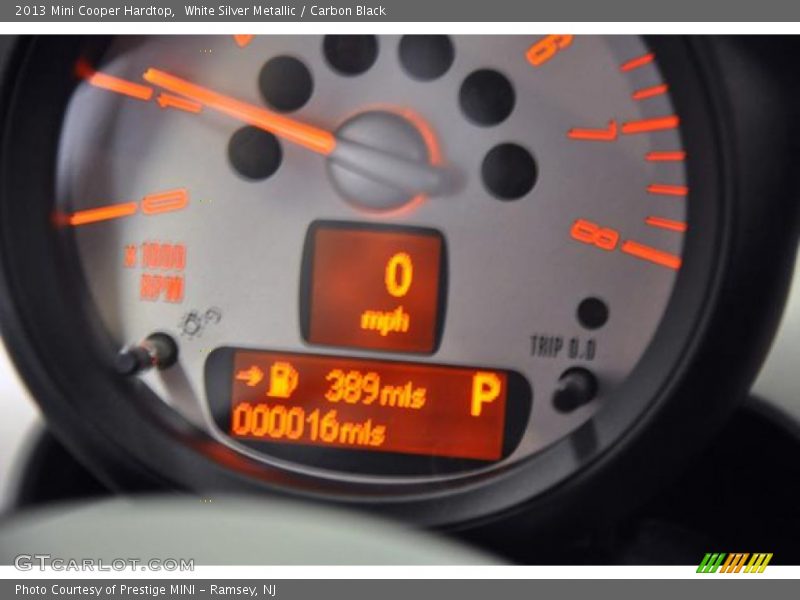 White Silver Metallic / Carbon Black 2013 Mini Cooper Hardtop