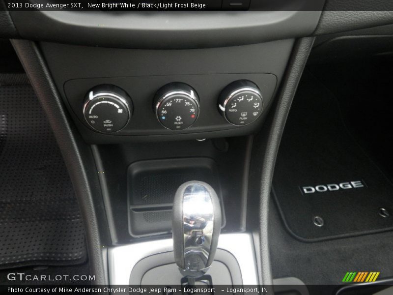 New Bright White / Black/Light Frost Beige 2013 Dodge Avenger SXT