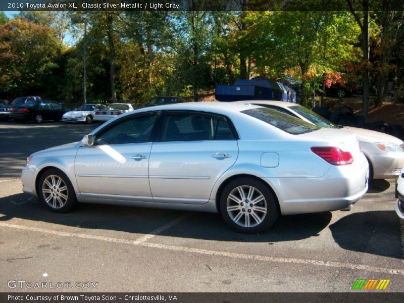 Classic Silver Metallic / Light Gray 2010 Toyota Avalon XL