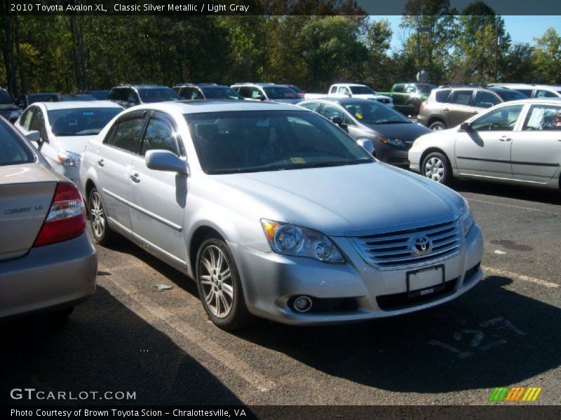 Classic Silver Metallic / Light Gray 2010 Toyota Avalon XL