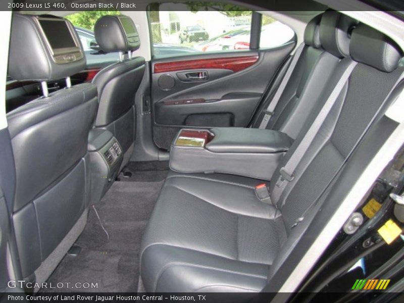 Rear Seat of 2009 LS 460