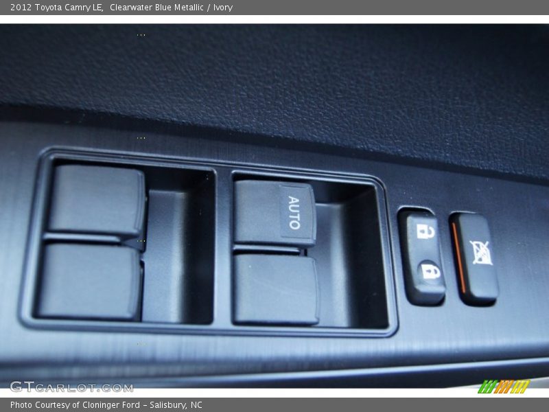Clearwater Blue Metallic / Ivory 2012 Toyota Camry LE