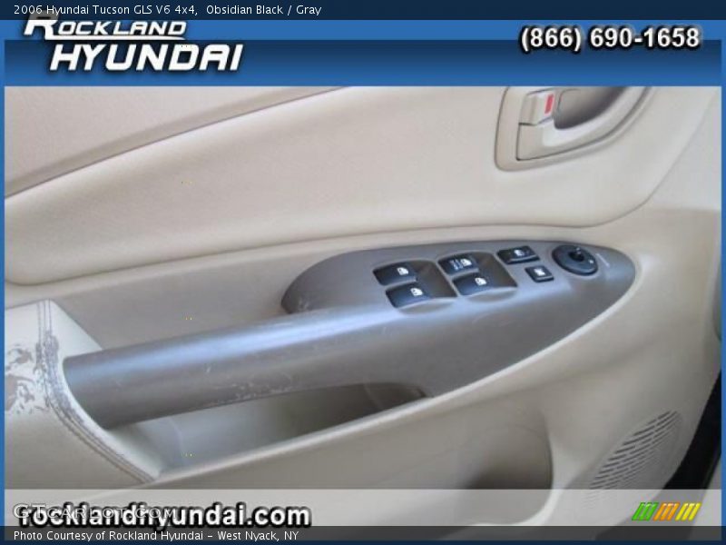 Obsidian Black / Gray 2006 Hyundai Tucson GLS V6 4x4