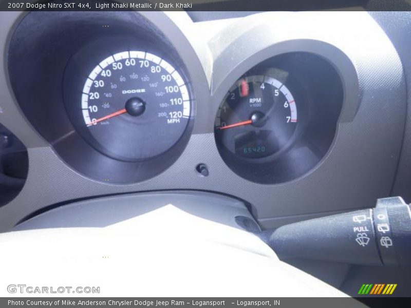 Light Khaki Metallic / Dark Khaki 2007 Dodge Nitro SXT 4x4