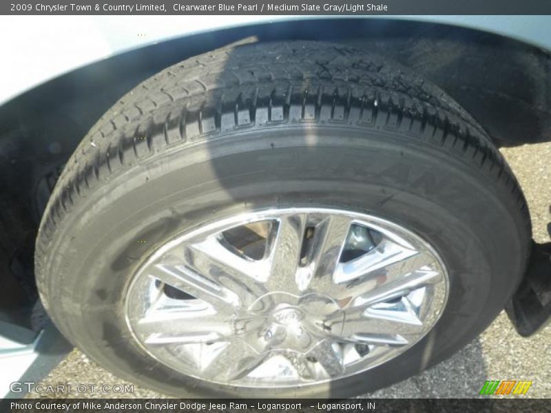 Clearwater Blue Pearl / Medium Slate Gray/Light Shale 2009 Chrysler Town & Country Limited