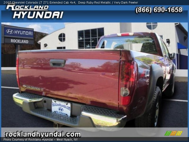 Deep Ruby Red Metallic / Very Dark Pewter 2007 Chevrolet Colorado LT Z71 Extended Cab 4x4
