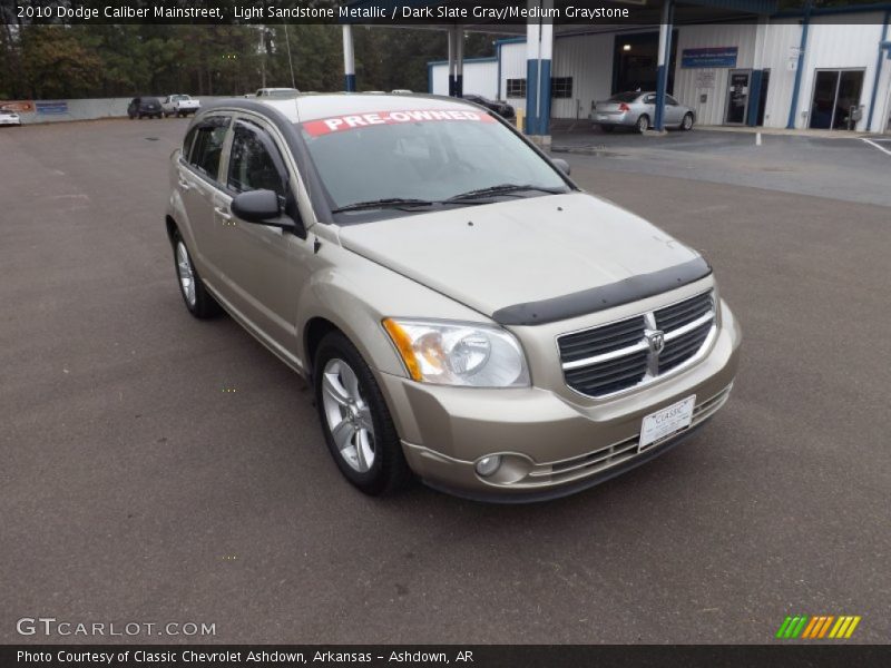 Light Sandstone Metallic / Dark Slate Gray/Medium Graystone 2010 Dodge Caliber Mainstreet