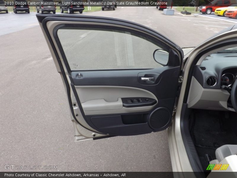 Light Sandstone Metallic / Dark Slate Gray/Medium Graystone 2010 Dodge Caliber Mainstreet