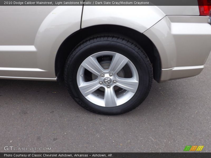 Light Sandstone Metallic / Dark Slate Gray/Medium Graystone 2010 Dodge Caliber Mainstreet
