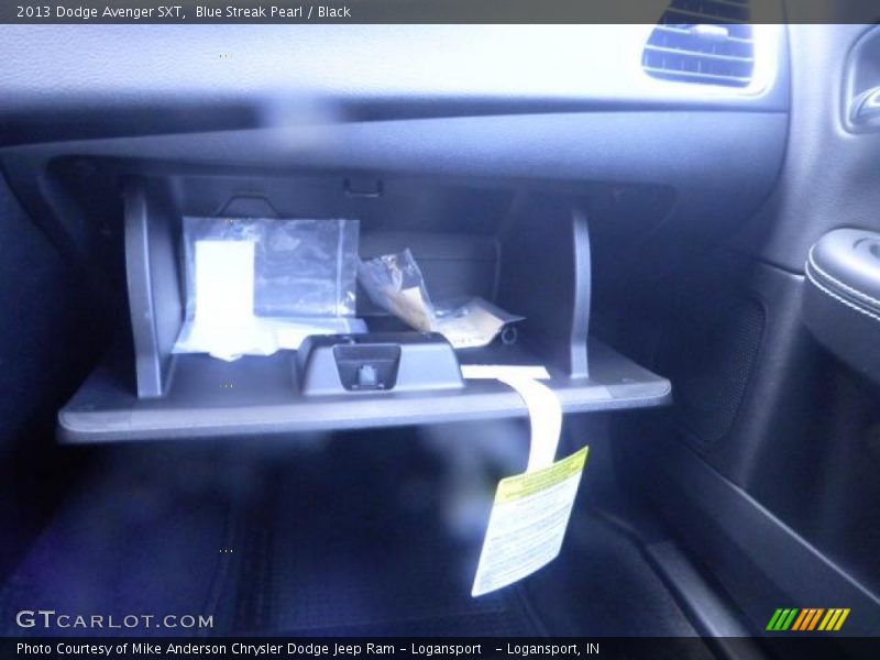 Blue Streak Pearl / Black 2013 Dodge Avenger SXT