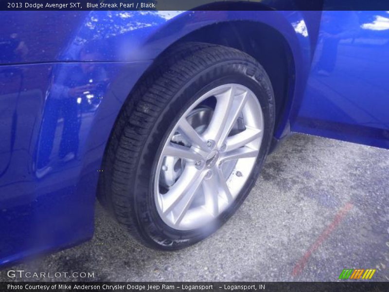 Blue Streak Pearl / Black 2013 Dodge Avenger SXT