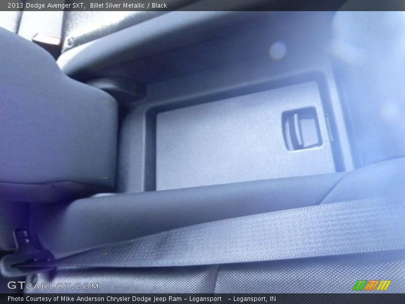 Billet Silver Metallic / Black 2013 Dodge Avenger SXT