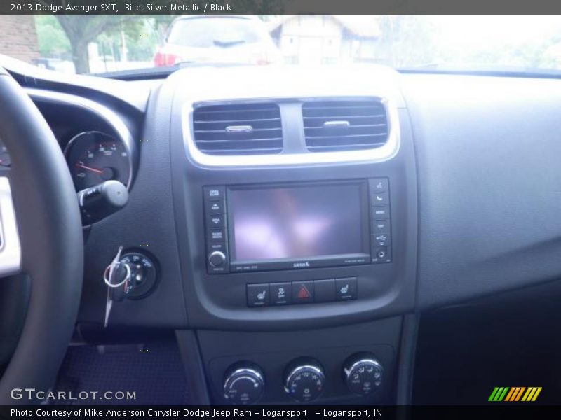 Billet Silver Metallic / Black 2013 Dodge Avenger SXT