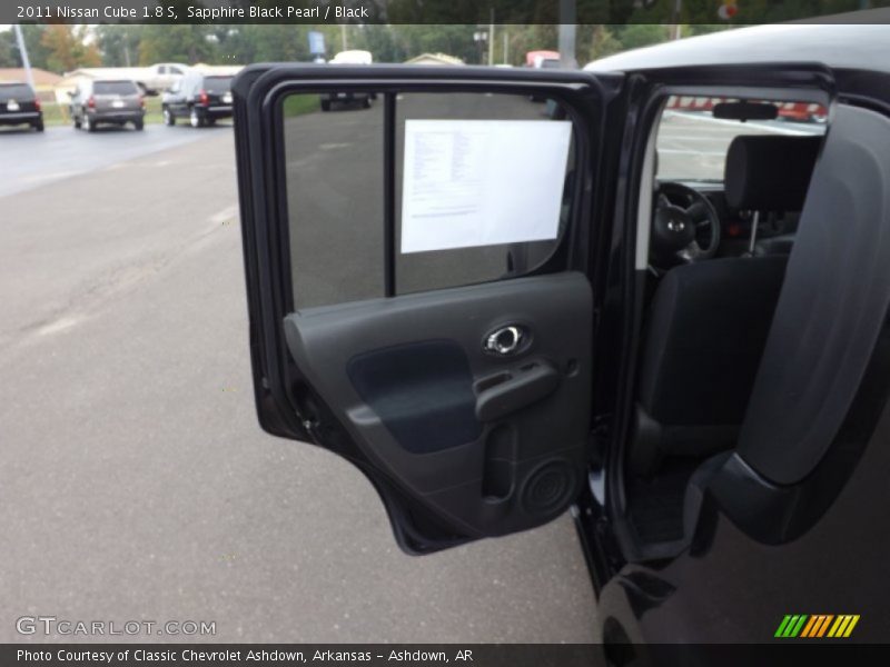 Sapphire Black Pearl / Black 2011 Nissan Cube 1.8 S