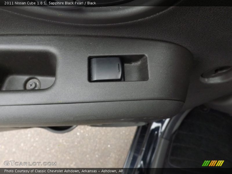 Sapphire Black Pearl / Black 2011 Nissan Cube 1.8 S