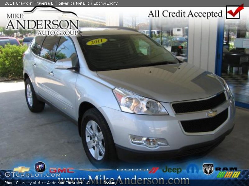 Silver Ice Metallic / Ebony/Ebony 2011 Chevrolet Traverse LT