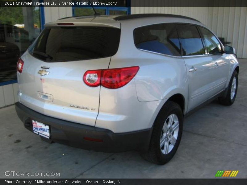 Silver Ice Metallic / Ebony/Ebony 2011 Chevrolet Traverse LT