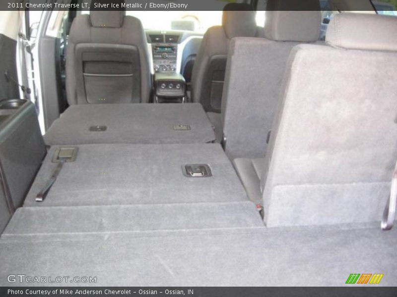 Silver Ice Metallic / Ebony/Ebony 2011 Chevrolet Traverse LT