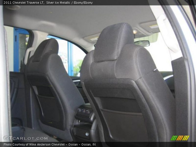 Silver Ice Metallic / Ebony/Ebony 2011 Chevrolet Traverse LT