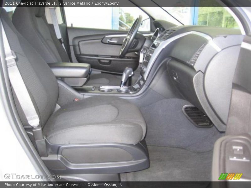 Silver Ice Metallic / Ebony/Ebony 2011 Chevrolet Traverse LT