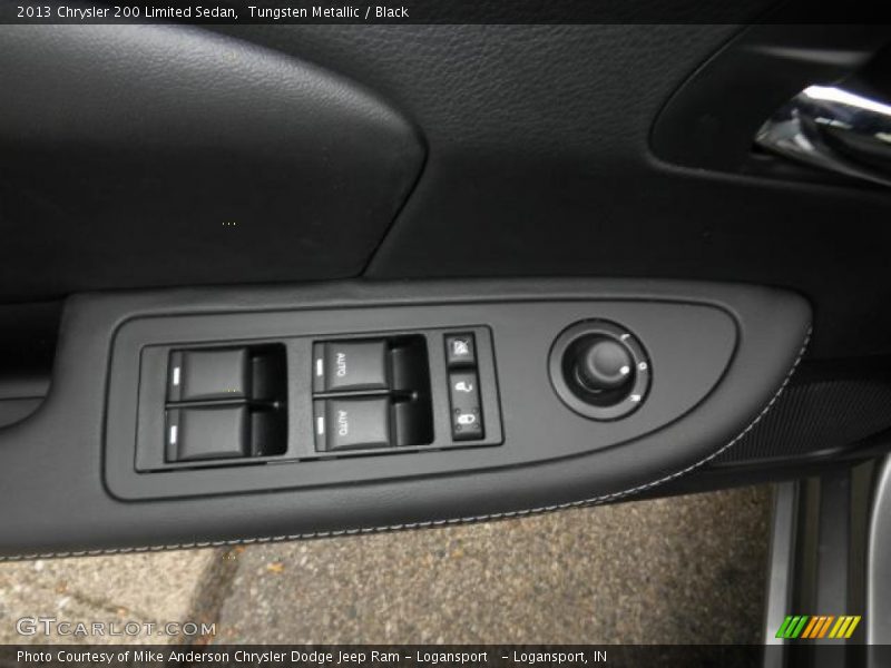 Tungsten Metallic / Black 2013 Chrysler 200 Limited Sedan