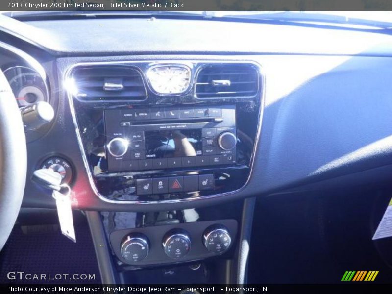 Billet Silver Metallic / Black 2013 Chrysler 200 Limited Sedan