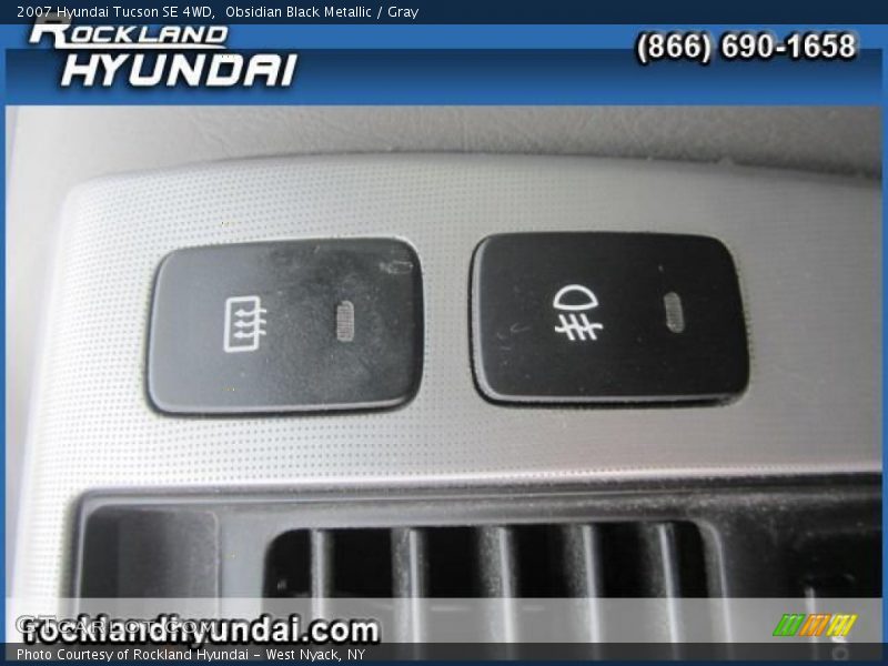 Obsidian Black Metallic / Gray 2007 Hyundai Tucson SE 4WD