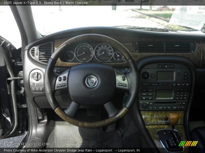 Ebony Black / Warm Charcoal 2005 Jaguar X-Type 3.0
