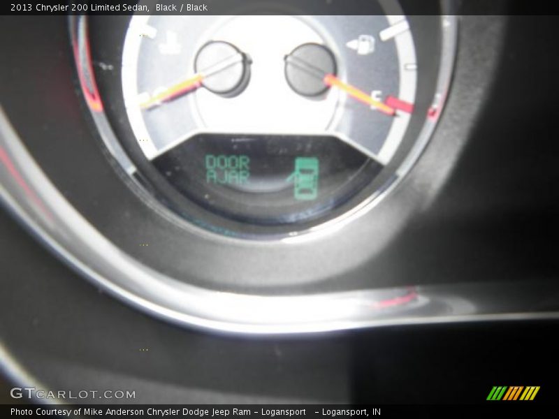 Black / Black 2013 Chrysler 200 Limited Sedan