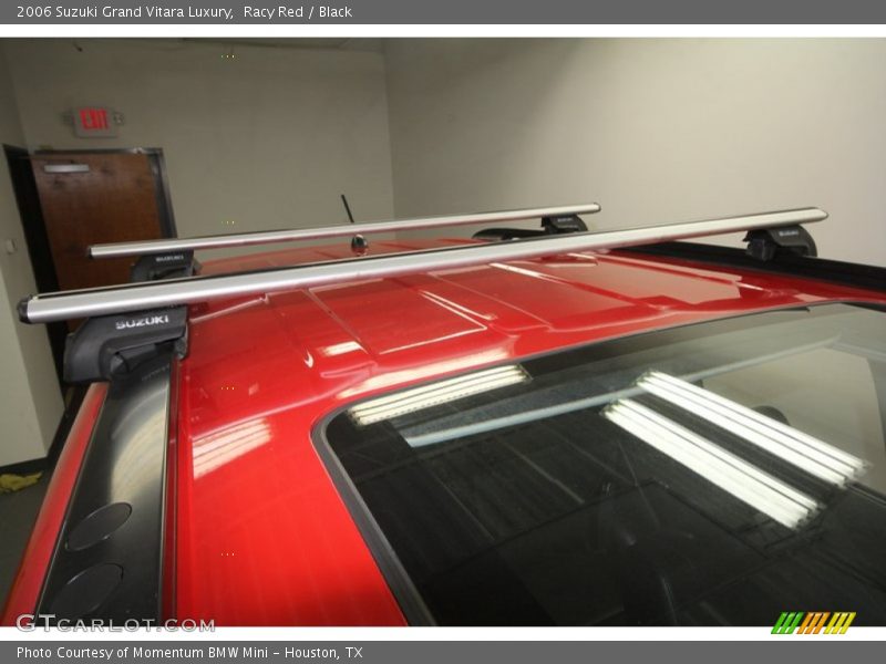Racy Red / Black 2006 Suzuki Grand Vitara Luxury