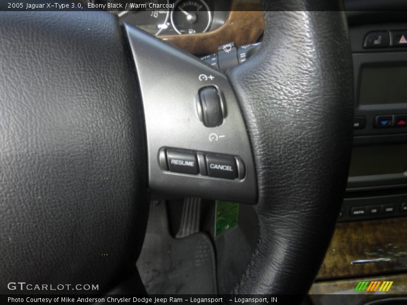 Ebony Black / Warm Charcoal 2005 Jaguar X-Type 3.0