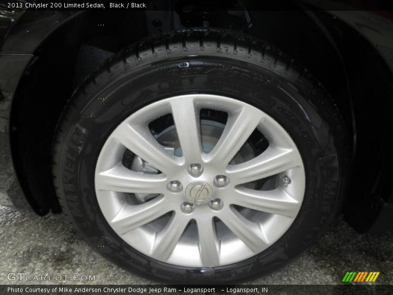 Black / Black 2013 Chrysler 200 Limited Sedan