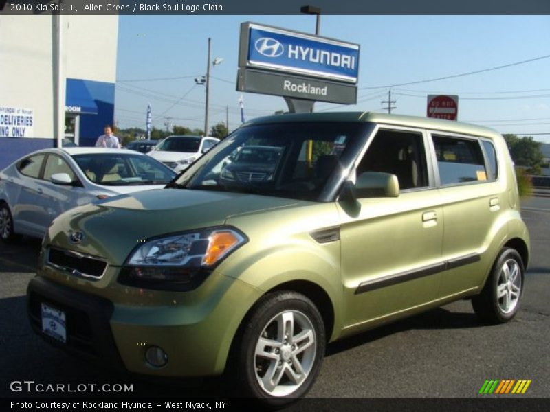 Alien Green / Black Soul Logo Cloth 2010 Kia Soul +