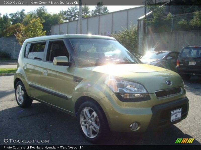 Alien Green / Black Soul Logo Cloth 2010 Kia Soul +